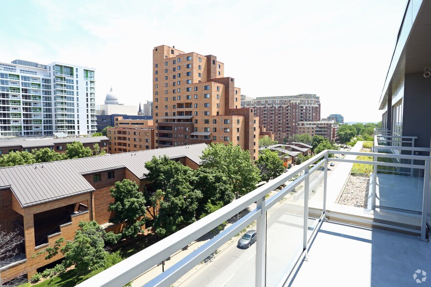 Domain Madison, WI Apartment Finder