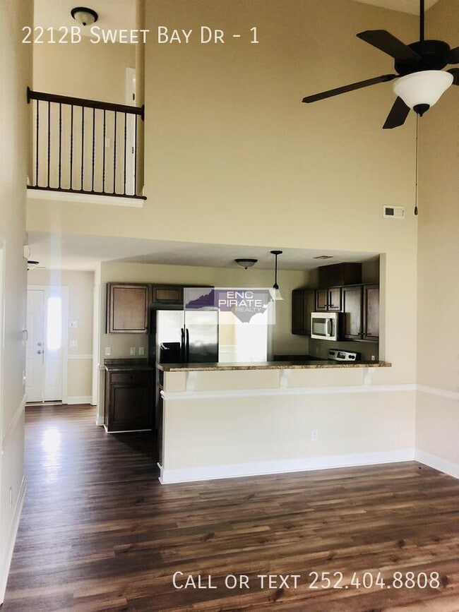 Building Photo - 2212B Sweet Bay Drive.