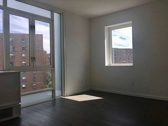 Building Photo - 385 1st Ave