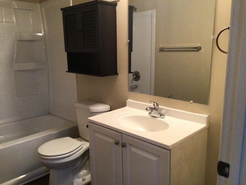 Building Photo - 7134 S Sorrento Way