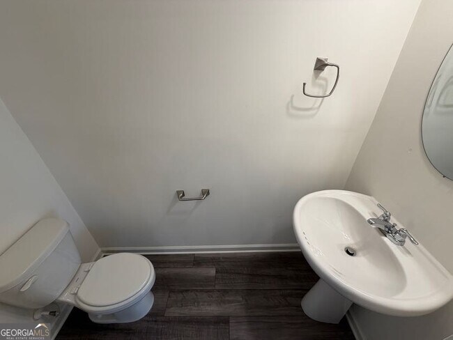 Building Photo - 3520 Condor Ct