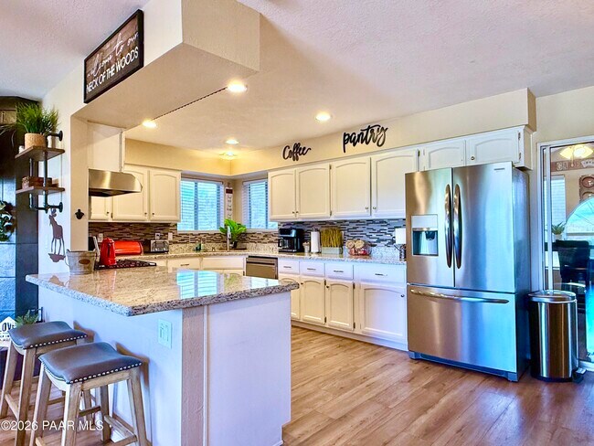 Building Photo - 4871 Butterfly Dr