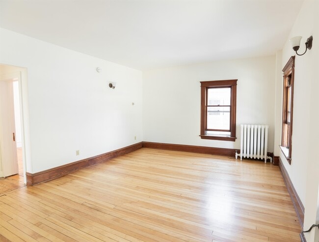 Primary Photo - 7 Fletcher Pl