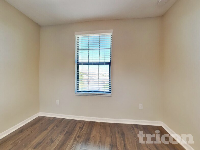 Building Photo - 7117 Ozello Trail Ave