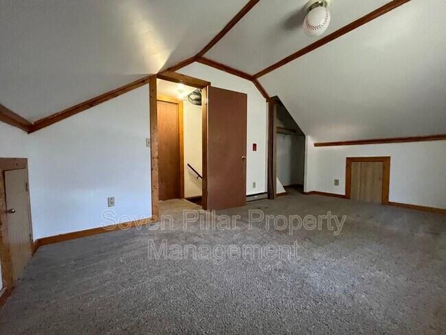 Building Photo - 9252 Mink St SW