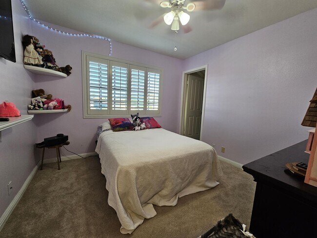 Building Photo - 91-305-305 Hoalauna Pl