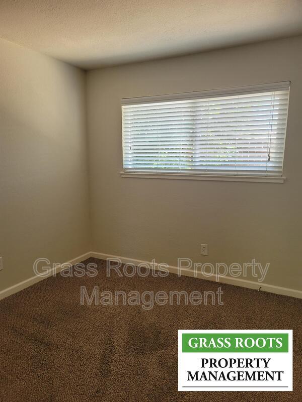Building Photo - 1269 Live Oak Ln