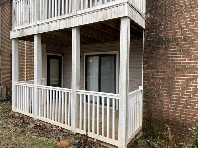 Building Photo - 6601 Willow Pointe Dr NW