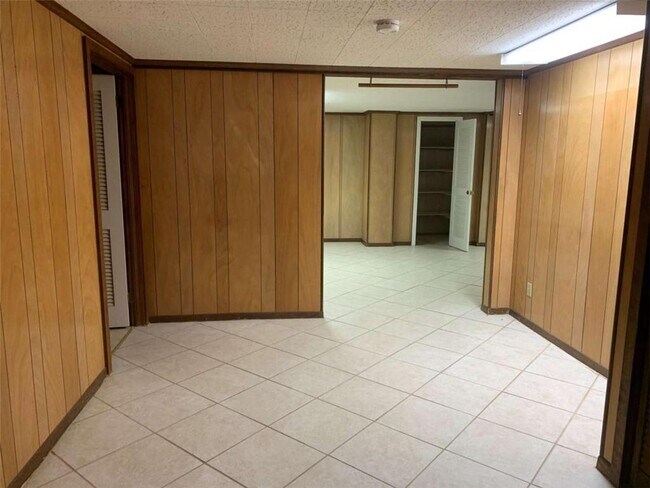 Building Photo - 3543 Simpson Farm Dr SE