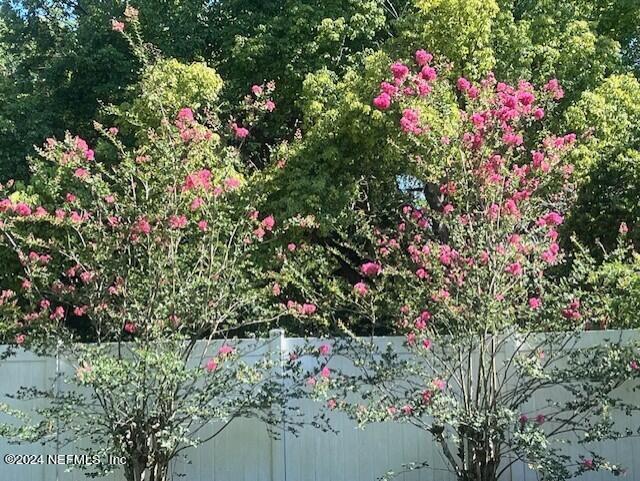 Building Photo - 707 N 18th St