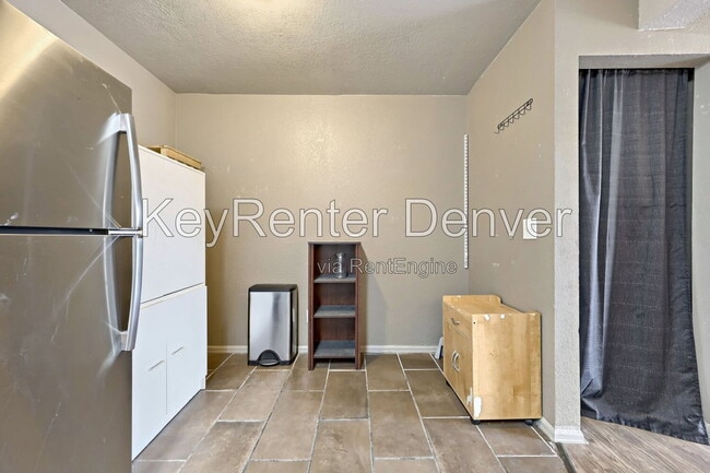 Building Photo - 5995 W Hampden Ave