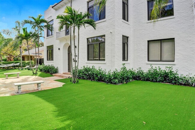 Building Photo - 1656 Polk St