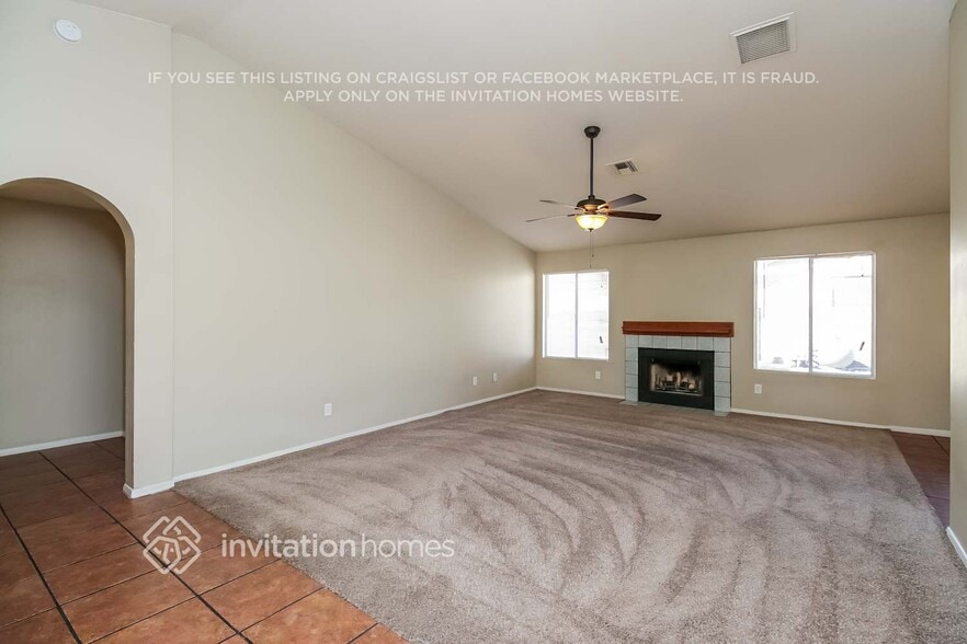 Building Photo - 5430 N 79th Dr