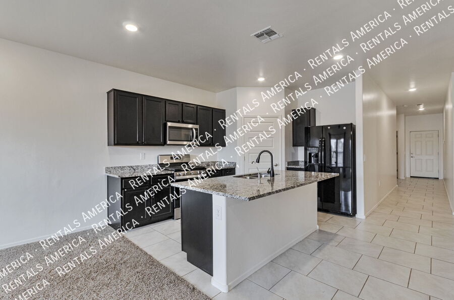 Building Photo - 10151 N Leopard Gecko Terrace