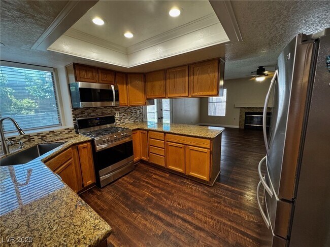 Building Photo - 1829 Walker Ln