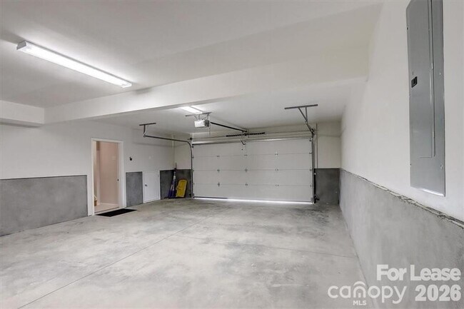 Building Photo - 48 John Halford Ct