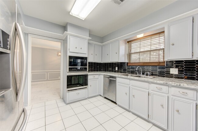 Building Photo - 1718 Anvil Dr