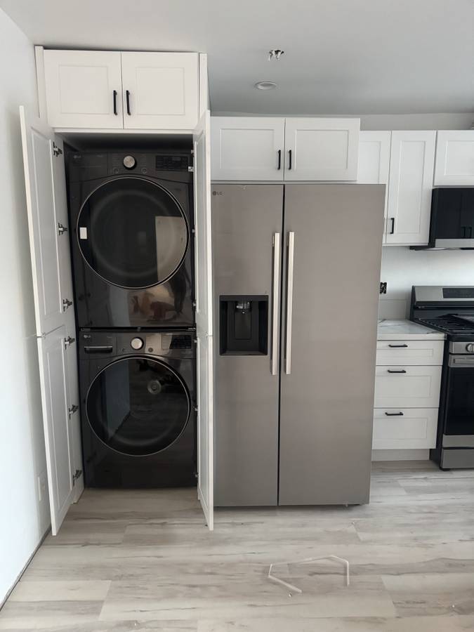 Building Photo - 522-528 N Alexandria Ave