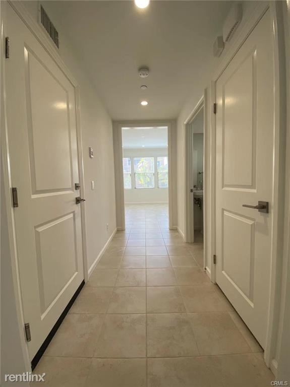 Building Photo - 3 br, 2.5 bath House - 129 Sklar St # 34