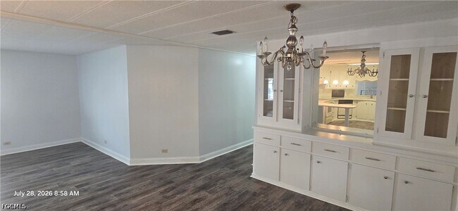 Building Photo - 612 Pine Grove Ct