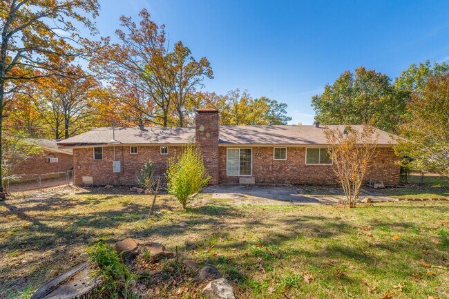 Building Photo - 79 Shoshoni Dr