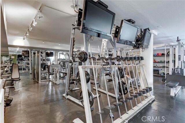 Building Photo - 1131 Alta Loma Rd