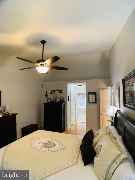 Building Photo - 8604 Oak Chase Cir
