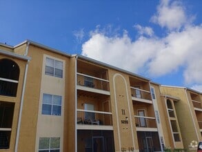 Building Photo - **For Sale** Images Circle Unit 207