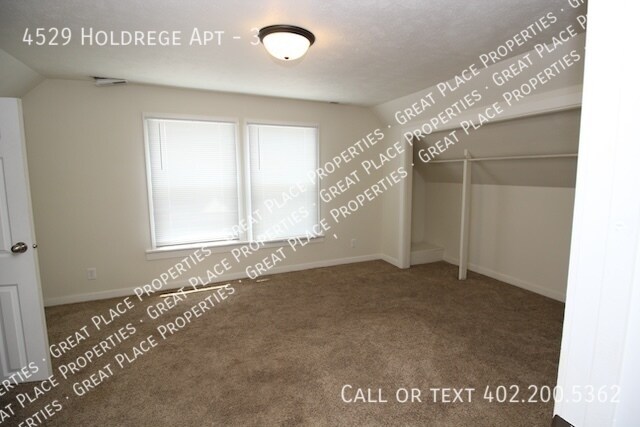 Building Photo - 4529 Holdrege St