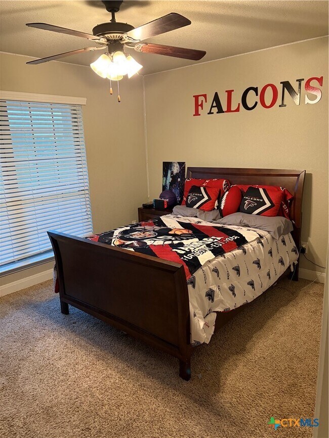 Building Photo - 8205 Salt Mill Hollow Dr