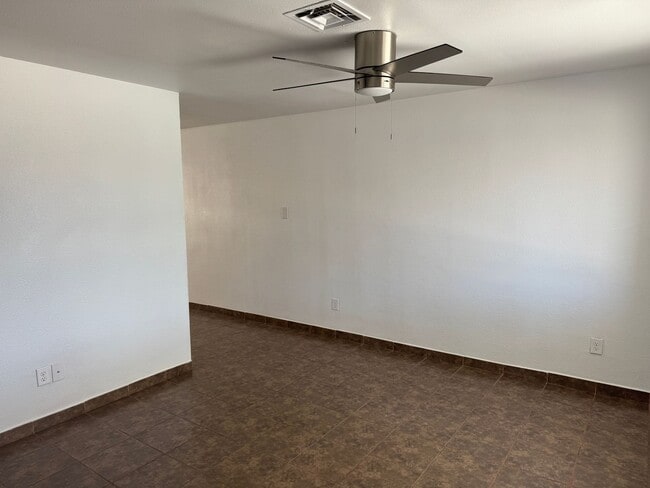 Building Photo - 1458 B St