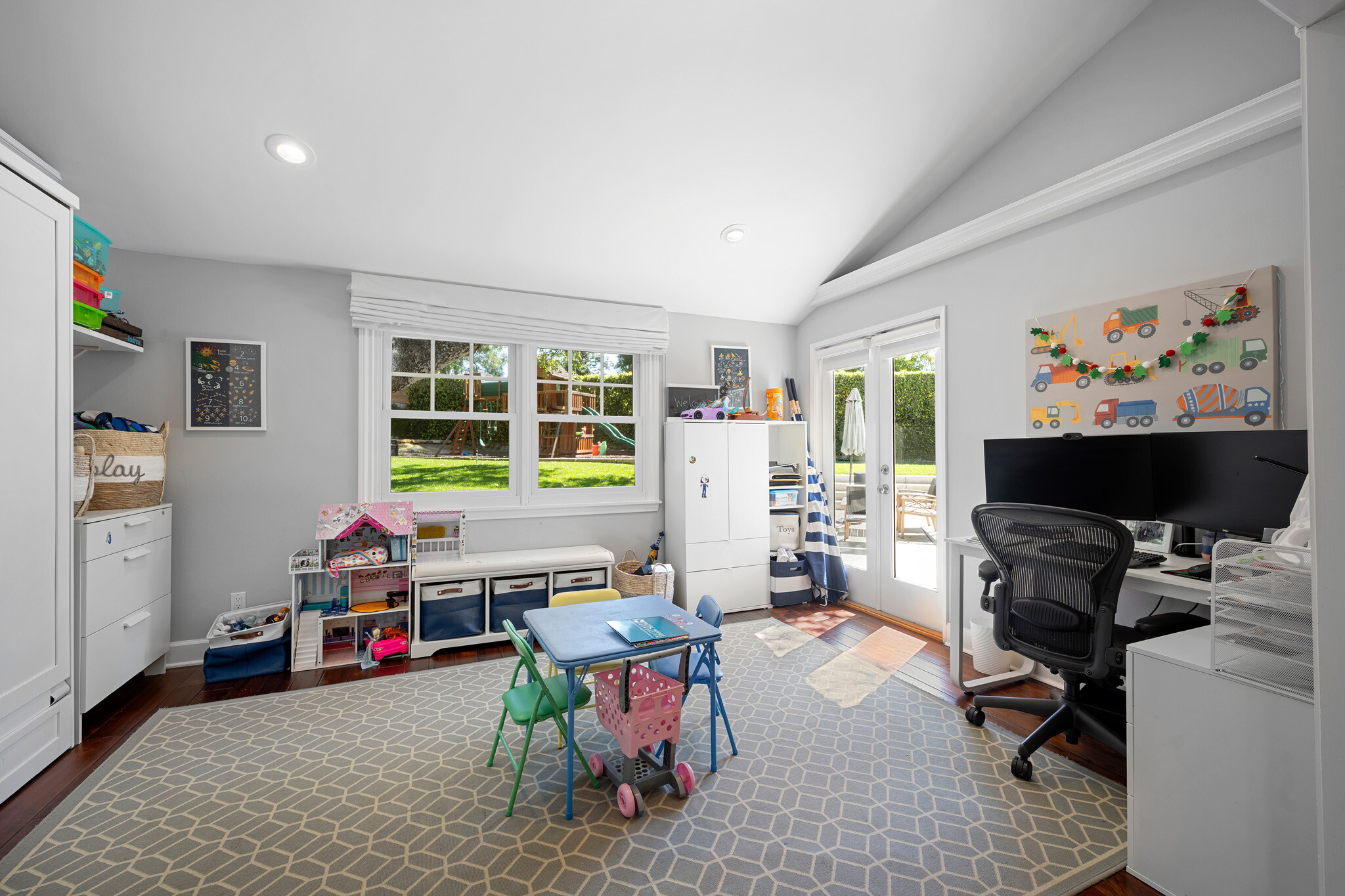 Building Photo - 3303 Park Vista Dr