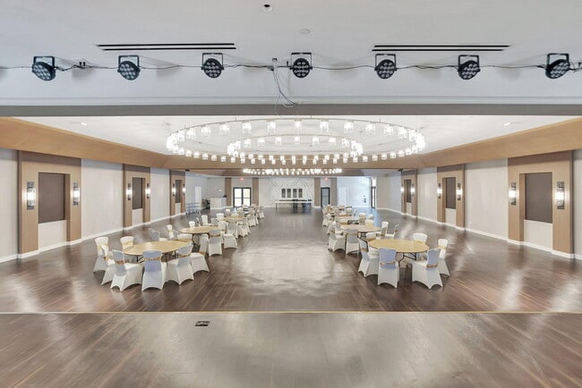 Building Photo - 6078 Dusenburg Rd