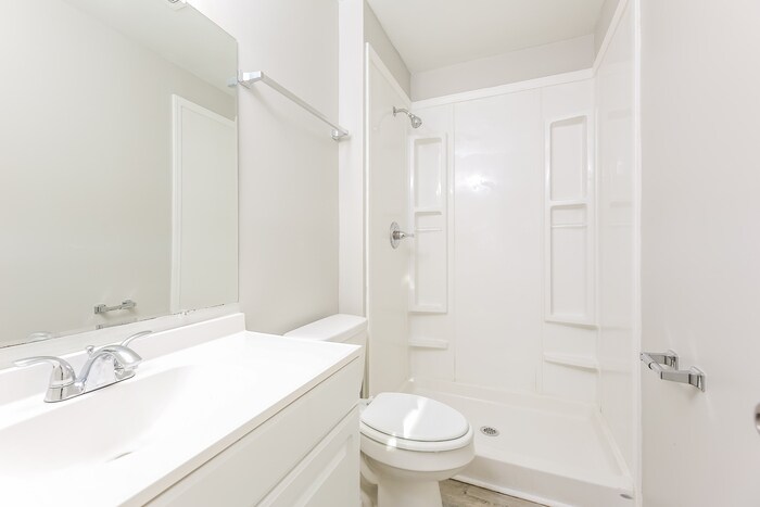 Building Photo - 122 Winterhaven Rd