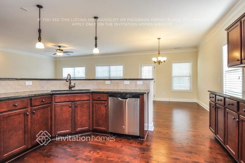 Building Photo - 117 Tarkenton Ct