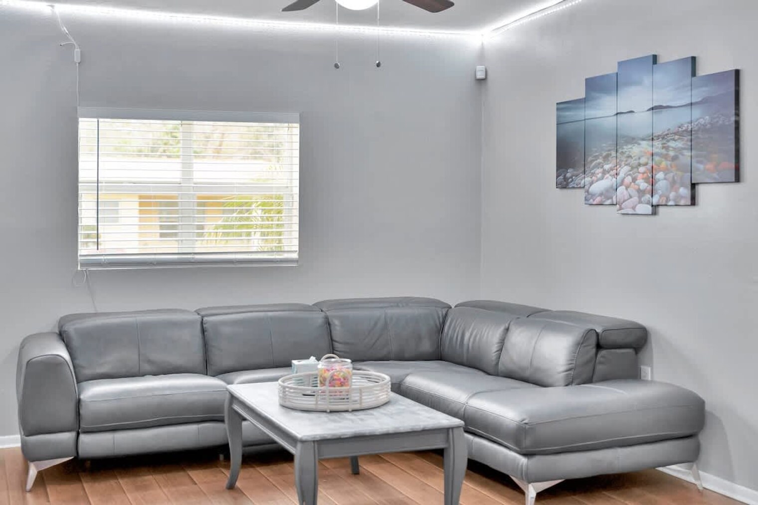 Building Photo - 1905 W St Louis St