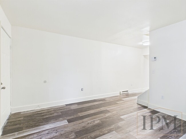 Building Photo - 4-bedroom, 1-bathroom home - Harrisburg Pa