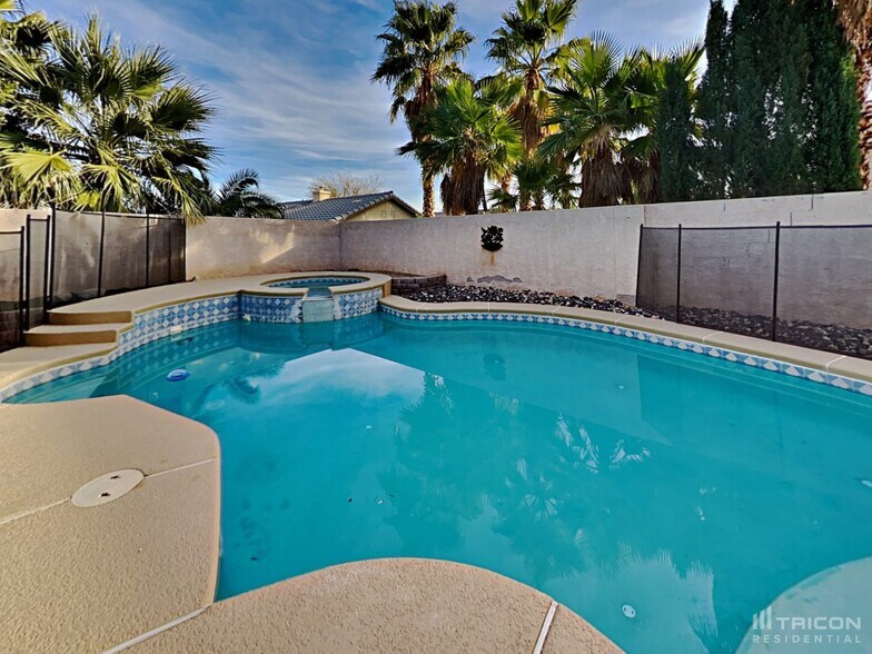 Building Photo - 5196 Guardian Peak St