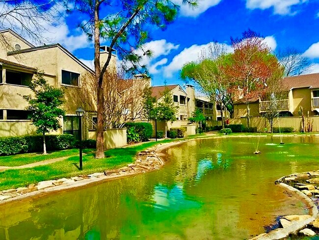 Building Photo - 9317 Pagewood Ln