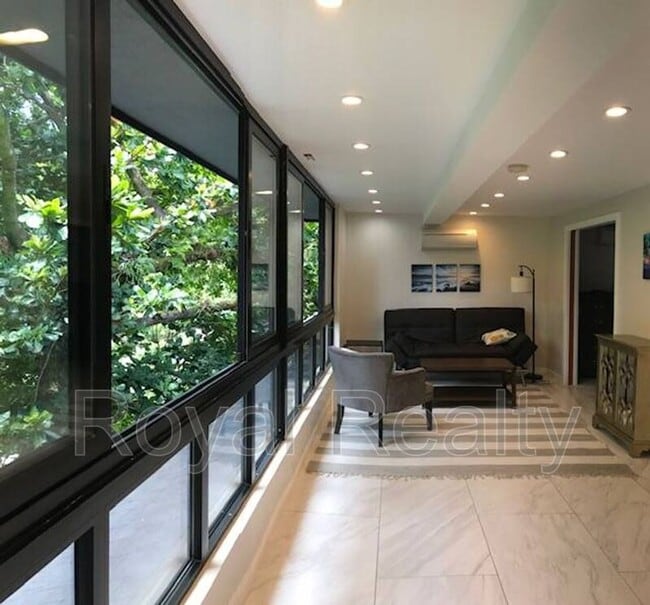 Building Photo - 21 Kepola Pl