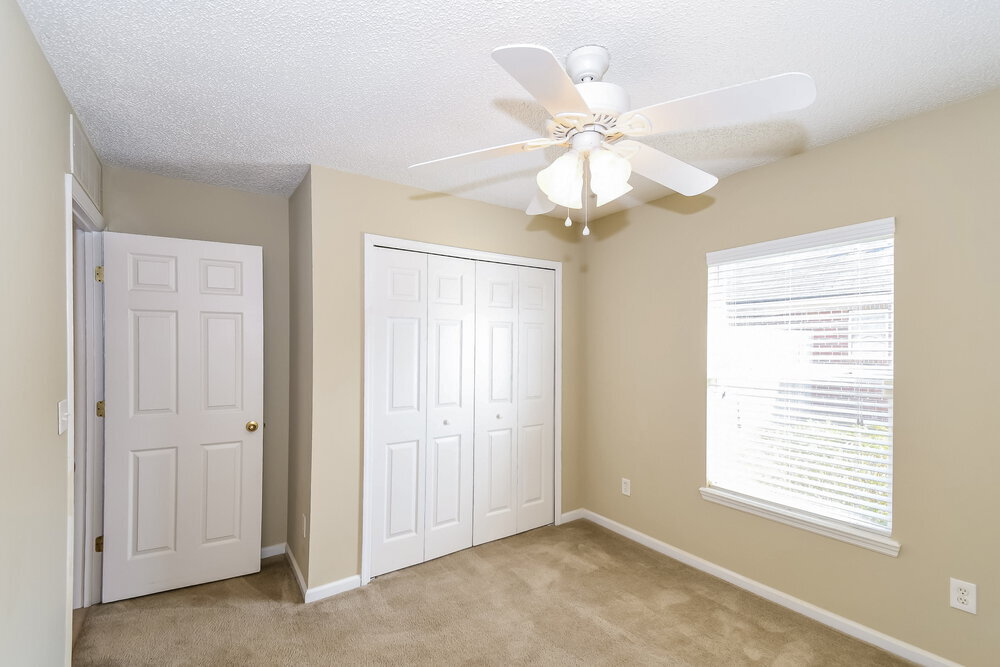 Building Photo - 9425 Harrier Ct