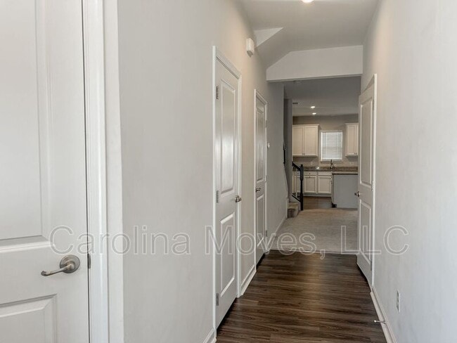 Building Photo - 415 Huntingdale Pl