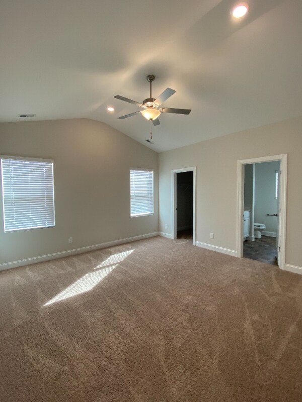 Building Photo - 105 Level Dr