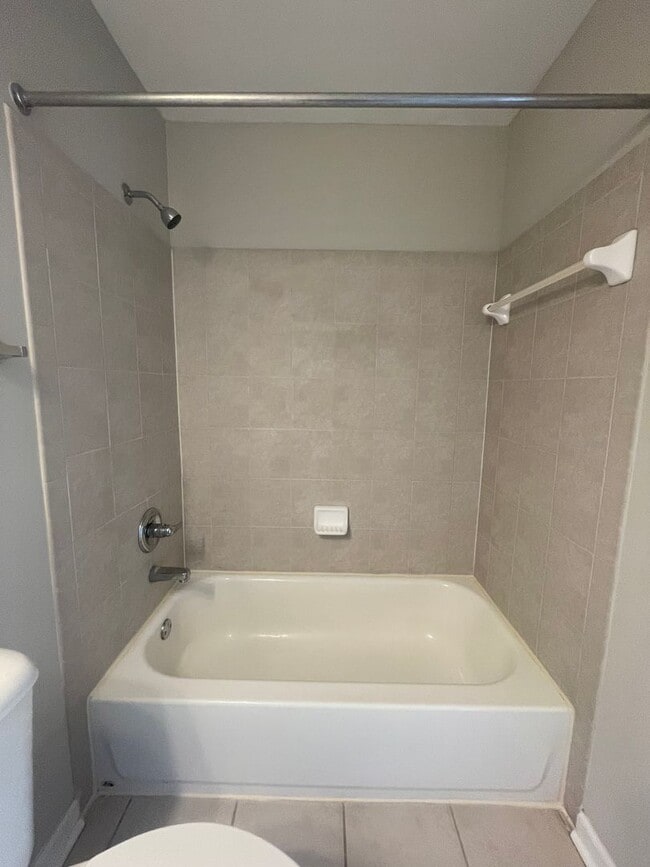 Building Photo - 07-211 Markey