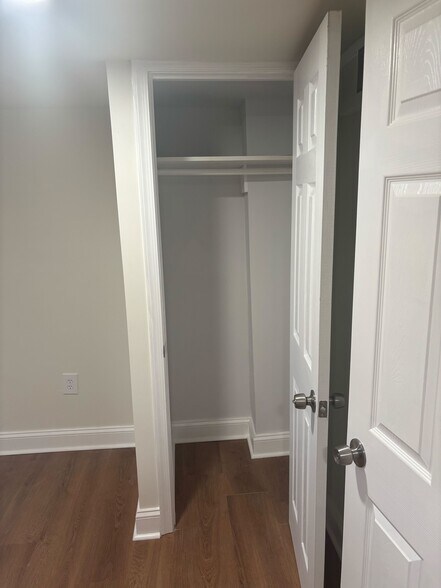 Bedroom Closet - 1831 Deveron Rd