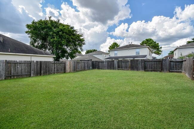 Building Photo - 18214 Olive Leaf Dr