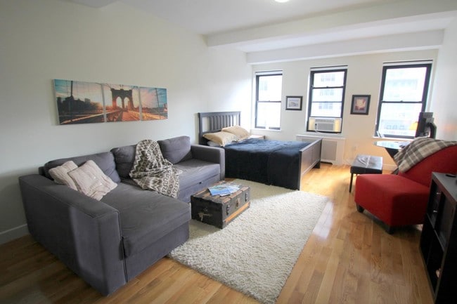Building Photo - 400 East 57th Street