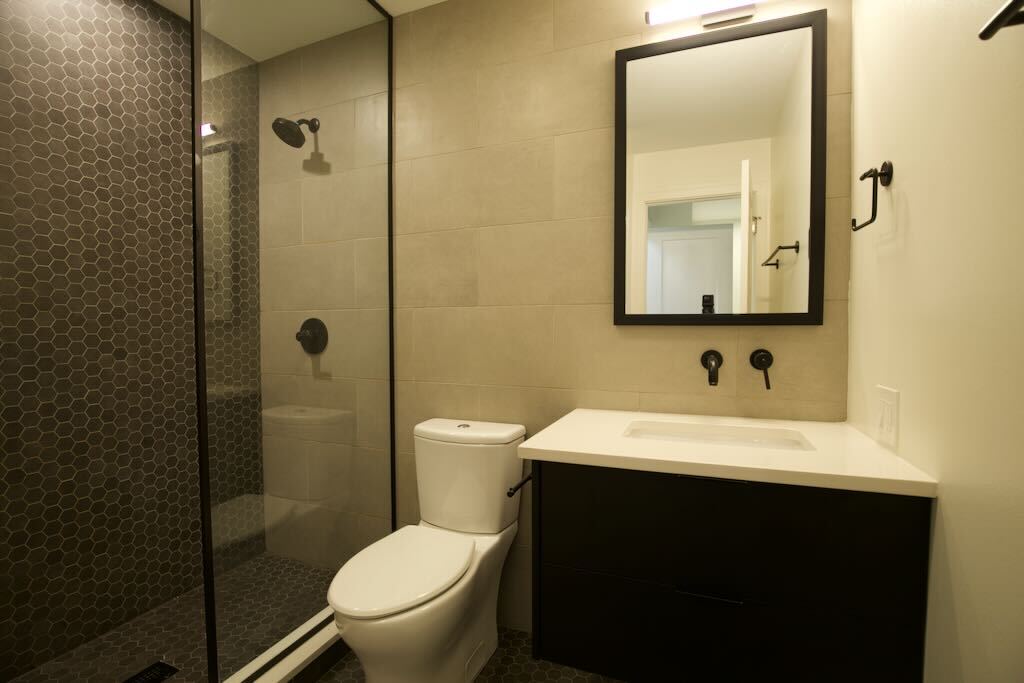 Building Photo - 935 W Grace St