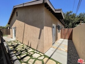 Building Photo - 7252 Glade Ave