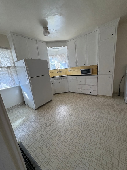 Building Photo - 1440 D St